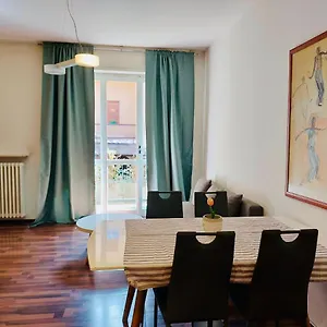 Appartmentslapiazzetta -1-2-6 Appartement Sesto Calende
