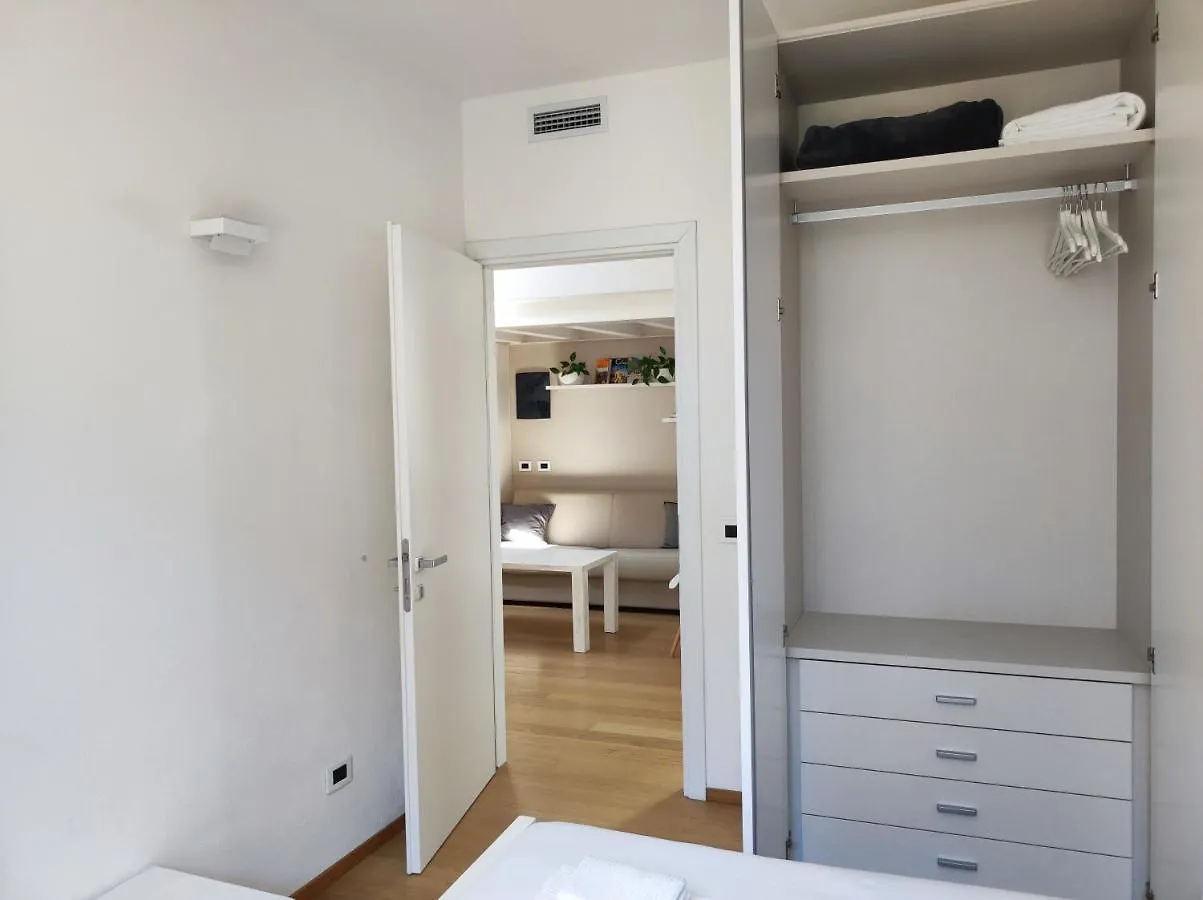 Santa Marta Rooms 0*, Vernazza Italy